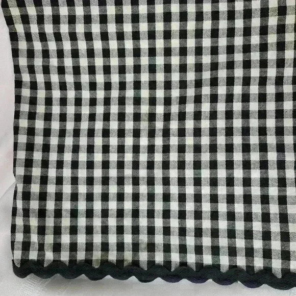 Pair-Balck and White Gingham Valances - Picture 4 of 4